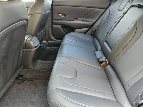 Used 2023 Hyundai Elantra Limited FWD image 22