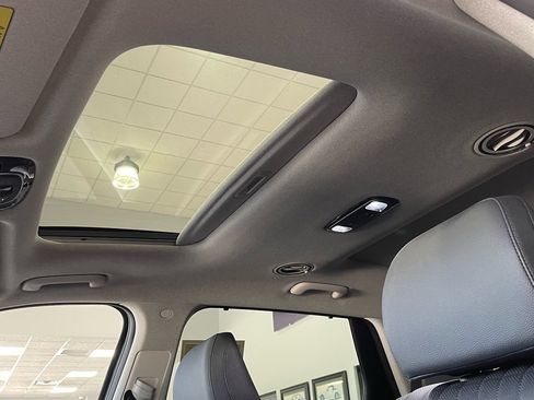 Used 2024 Hyundai Palisade Limited image 30