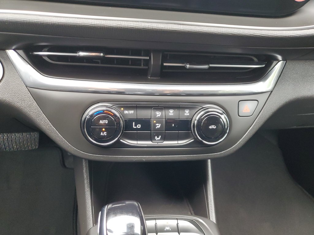 Used 2026 Buick Envista Preferred FWD image 22