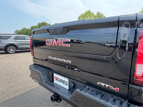 New 2026 GMC Sierra 1500 AT4 w/ Technology Package AWD/4WD image 21