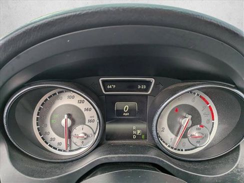 Used 2015 Mercedes-Benz GLA 250 image 10