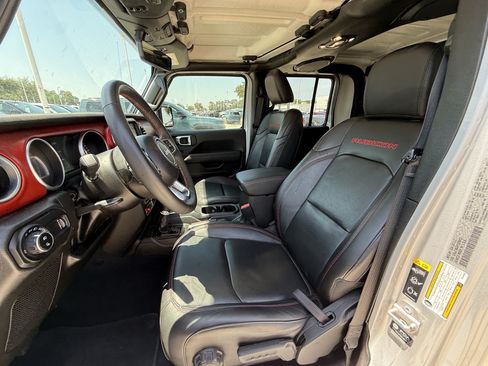 Used 2023 Jeep Gladiator Rubicon w/ LED Lighting Group AWD/4WD image 27