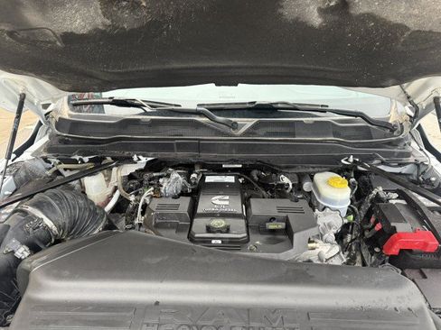 Used 2024 RAM 2500 Laramie AWD/4WD image 22