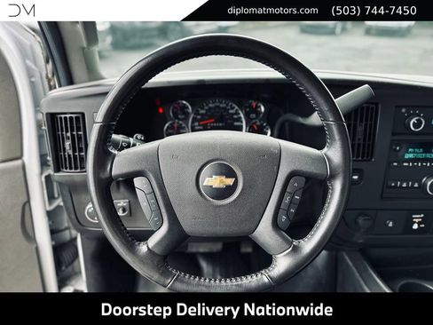 Used 2021 Chevrolet Express 4500 Extended w/ Power Convenience Package RWD image 23