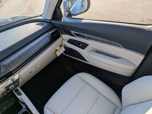 New 2025 Kia Telluride EX image 16