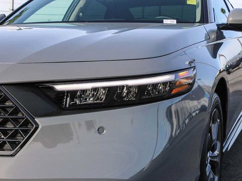 Certified 2025 Honda Accord EX-L image 10