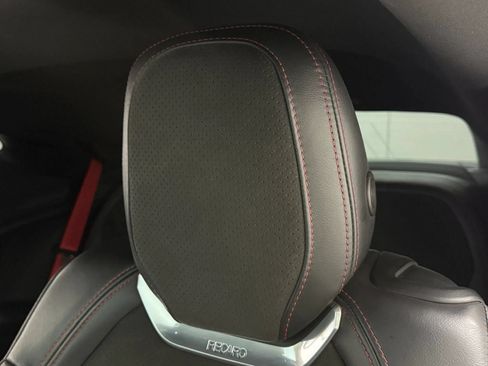 Used 2022 Chevrolet Camaro ZL1 RWD image 14