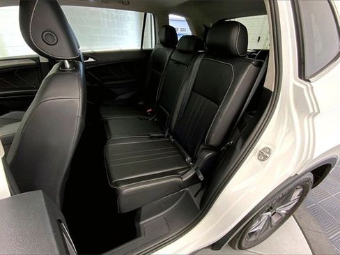 Certified 2023 Volkswagen Tiguan SE w/ Panoramic Sunroof Package image 26