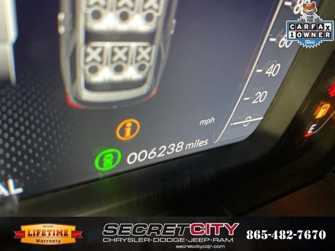 Used 2025 Honda Pilot Black Edition image 18