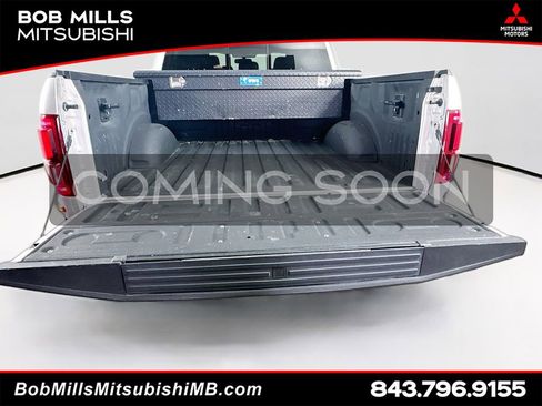 Used 2017 Ford F150 Raptor w/ Equipment Group 802A Luxury image 25