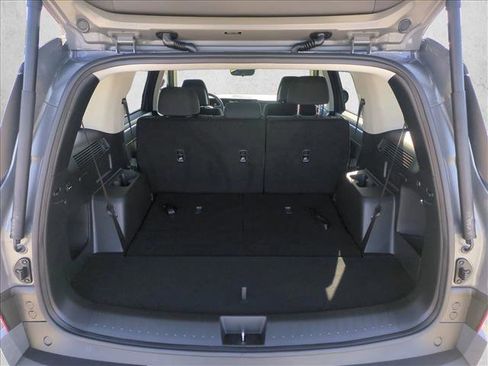 New 2026 Hyundai Santa Fe SE FWD image 6