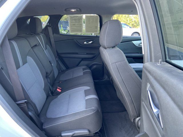 Used 2025 Chevrolet Blazer LT FWD image 17