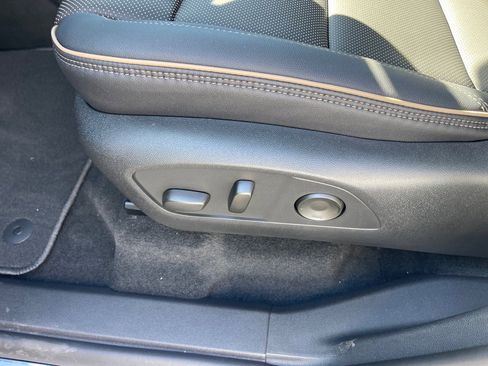 New 2026 Chevrolet Traverse High Country image 9