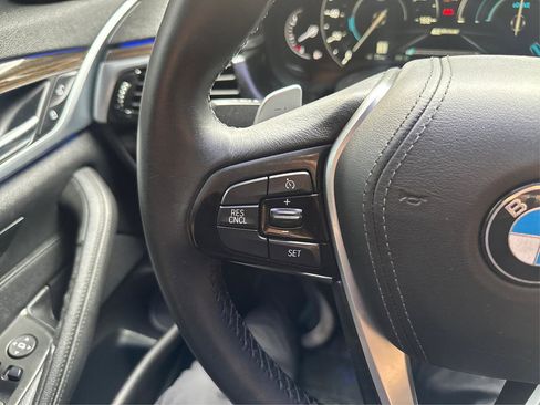 Used 2019 BMW 530e image 26