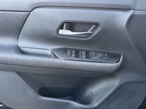 New 2026 Nissan Kicks SV FWD image 8