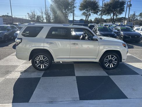 Used 2022 Toyota 4Runner Limited image 4