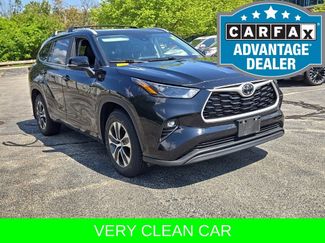 Used 2024 Toyota Highlander XLE AWD/4WD video 1