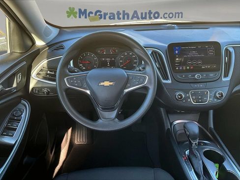 Used 2024 Chevrolet Malibu LT FWD image 10