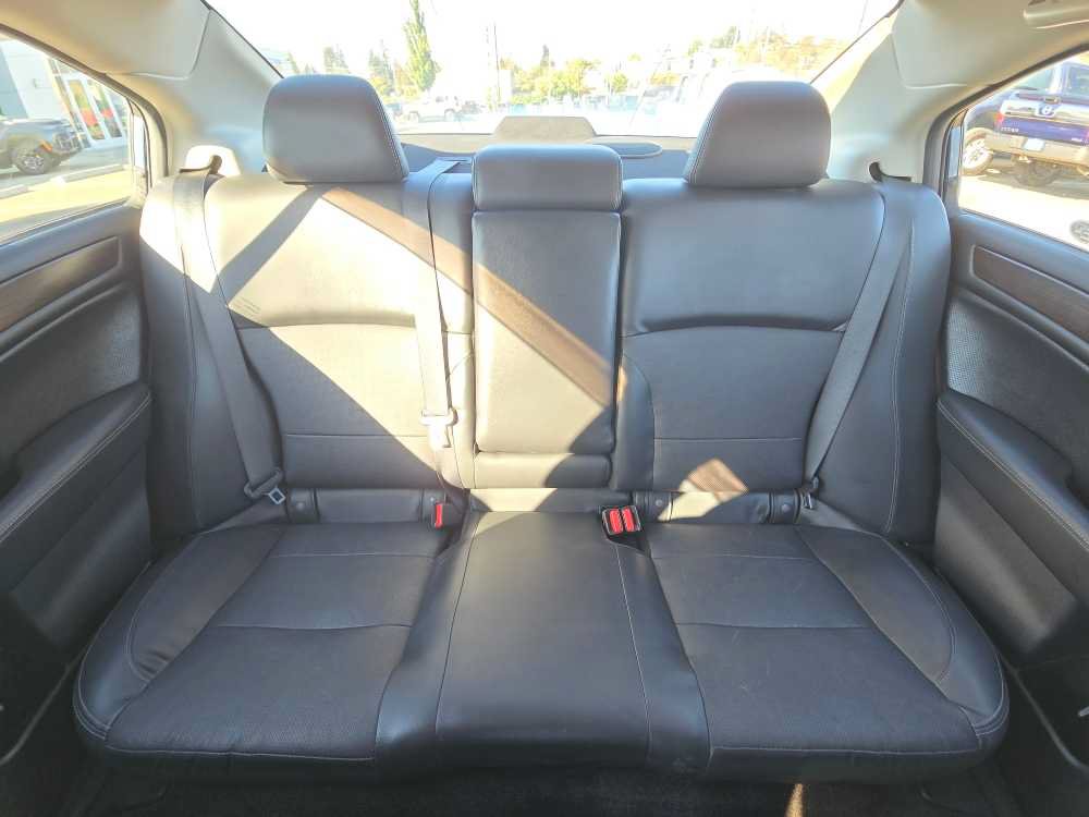 Used 2015 Subaru Legacy 3.6R Limited AWD/4WD image 17