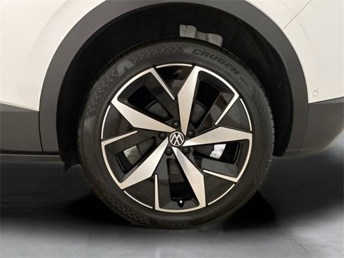 Used 2023 Volkswagen ID.4 Pro S image 23