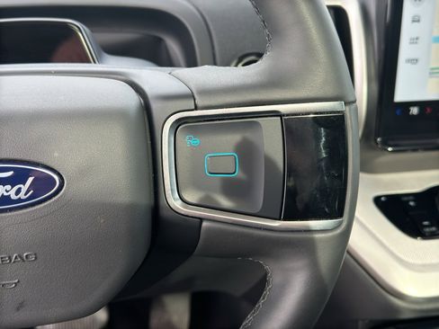 Used 2025 Ford Expedition Max Active image 15