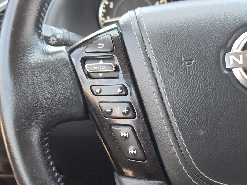 Used 2021 Nissan Armada Platinum w/ Captain's Chairs Package RWD image 29