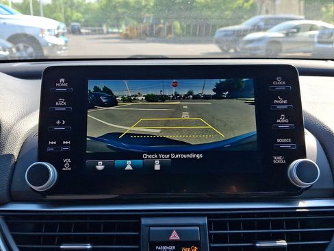 Used 2019 Honda Accord Sport image 17