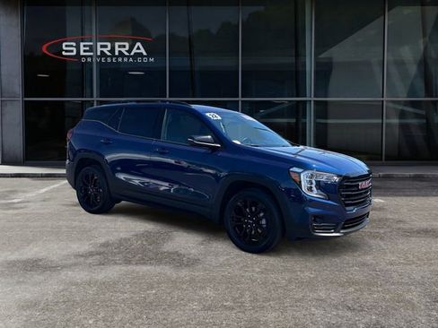Used 2022 GMC Terrain SLT w/ Tech Package AWD/4WD image 7
