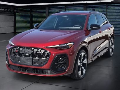 New 2025 Audi SQ5 Premium Plus