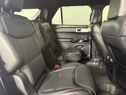 Used 2021 Ford Explorer ST w/ Equipment Group 401A AWD/4WD image 14