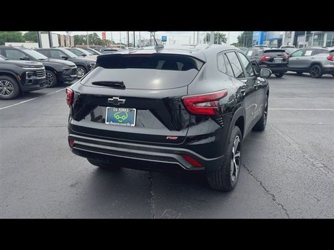 Certified 2024 Chevrolet Trax RS w/ Driver Confidence Package FWD image 8