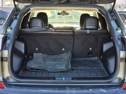 Used 2019 Jeep Cherokee Latitude Plus image 14