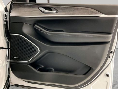 Used 2022 Jeep Grand Cherokee Limited 4xe w/ Luxury Tech Group II image 23