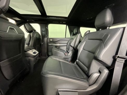 Used 2025 Lincoln Navigator Reserve w/ Jet Appearance Package image 26