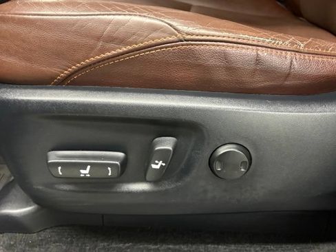 Used 2016 Toyota 4Runner Limited AWD/4WD image 14