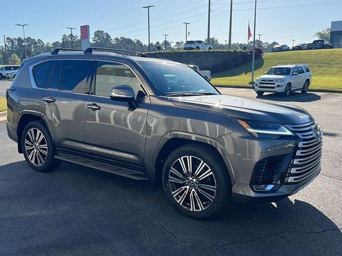 New 2026 Lexus LX 600 4WD w/ Luxury Package image 8
