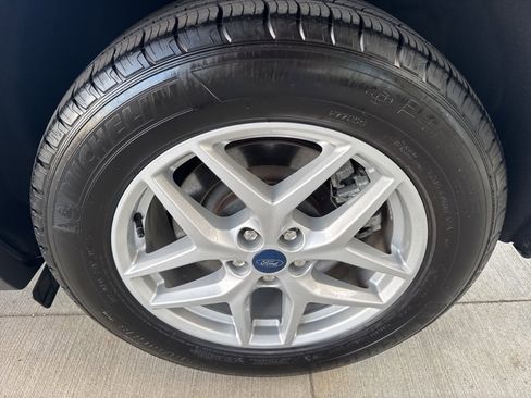 Certified 2021 Ford Edge SEL w/ Convenience Package image 19
