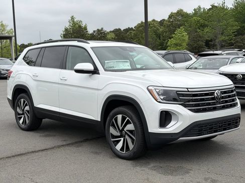 New 2026 Volkswagen Atlas SE FWD image 7