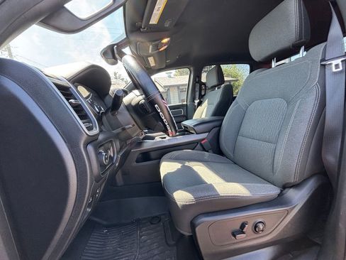 Used 2021 RAM 1500 Big Horn AWD/4WD image 12