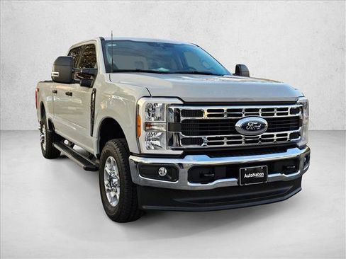New 2026 Ford F250 XLT w/ FX4 Off-Road Package image 7
