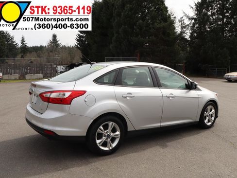 Used 2013 Ford Focus SE image 8