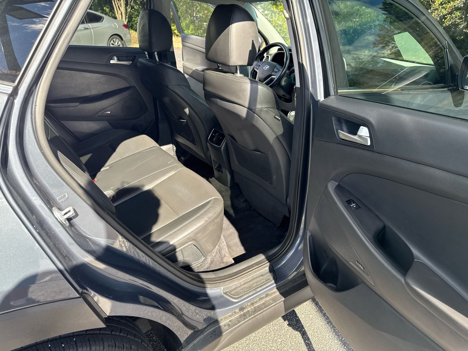 Used 2021 Hyundai Tucson Limited w/ Cargo Package FWD image 29