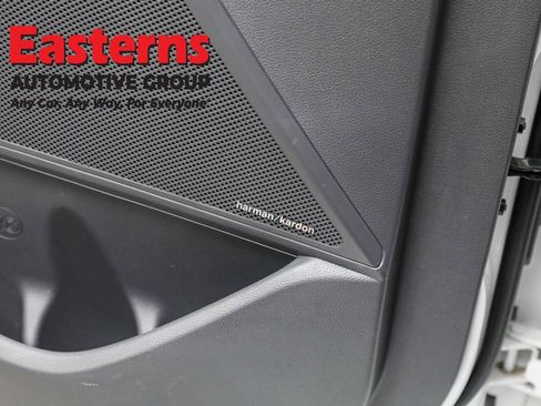 Used 2022 Hyundai Ioniq Limited image 22