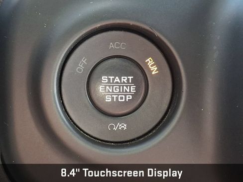 Used 2018 Jeep Wrangler Unlimited Sahara AWD/4WD image 29