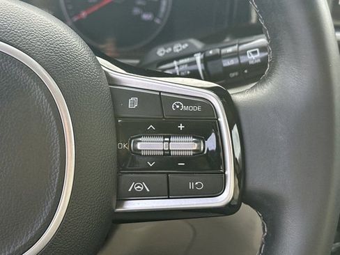 Used 2022 Kia Sorento S w/ Panoramic Sunroof Package image 32
