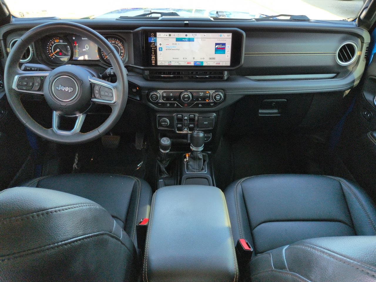 Used 2024 Jeep Wrangler Unlimited Sahara w/ Technology Group AWD/4WD image 14