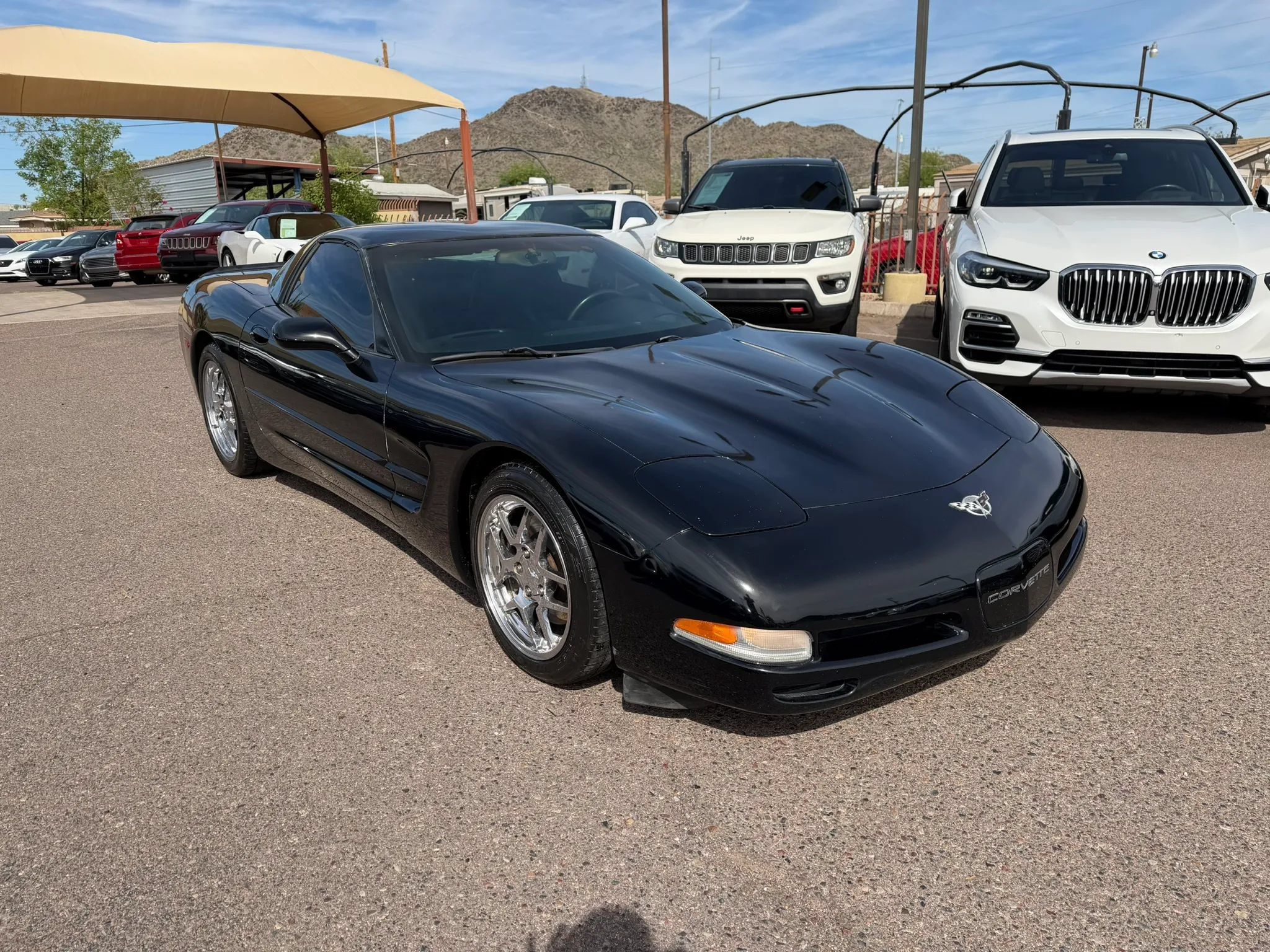 Used 2003 Chevrolet Corvette Coupe w/ Preferred Equipment Group RWD image 3