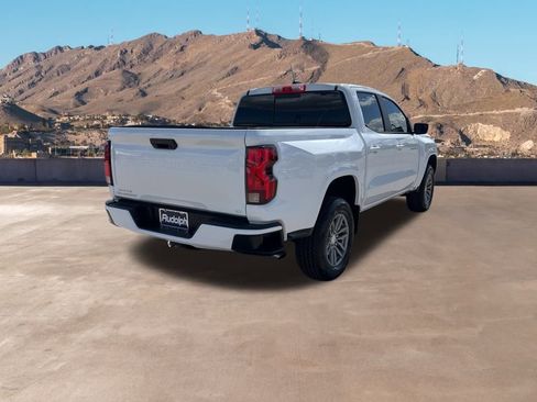 Used 2024 Chevrolet Colorado LT w/ LT Convenience Package image 17