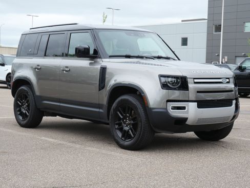Used 2024 Land Rover Defender 110 S AWD/4WD image 7