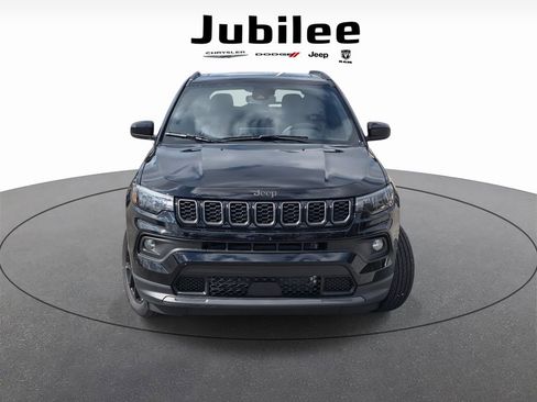 New 2026 Jeep Compass Latitude image 2